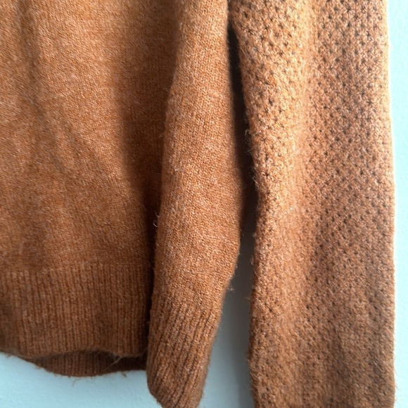 Lulus long sleeve sweater xs - Picture 3 of 4